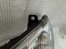 Load image into Gallery viewer, Frontscheinwerfer Mercedes-Benz Sprinter Links Scheinwerfer Headlight SCH7585481061ka