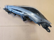 Load image into Gallery viewer, Frontscheinwerfer Toyota Yaris Rechts Scheinwerfer Headlight