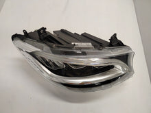 Laden Sie das Bild in den Galerie-Viewer, Frontscheinwerfer Mercedes-Benz Sprinter A9109067200 Full LED Rechts Headlight