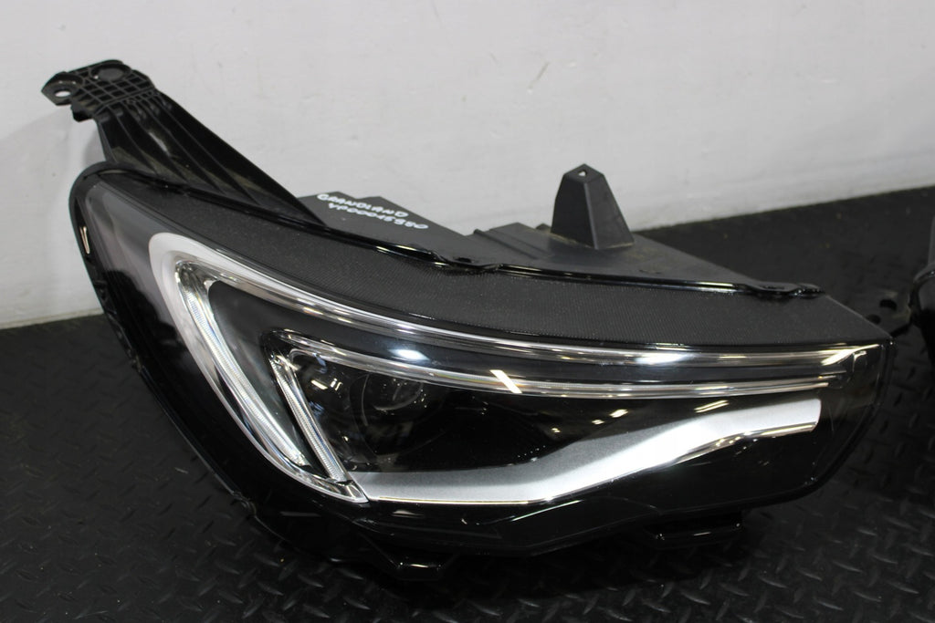 Frontscheinwerfer Opel Grandland X YP00016180 LED Ein Satz Headlight SCH8356403784kt