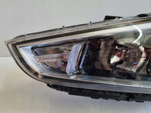 Laden Sie das Bild in den Galerie-Viewer, Frontscheinwerfer Hyundai I30 III 92101-G4020 Links Scheinwerfer Headlight