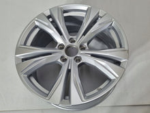 Laden Sie das Bild in den Galerie-Viewer, 1x Alufelge 18 Zoll 8.0&quot; 5x108 42ET 32243390 Volvo S60 V60 S90 V90 Rim Wheel