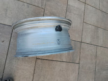 Load image into Gallery viewer, 1x Alufelge 19 Zoll 8.5" 5x120 33ET 7842652 BMW 1 Rim Wheel FEL8614863210jn