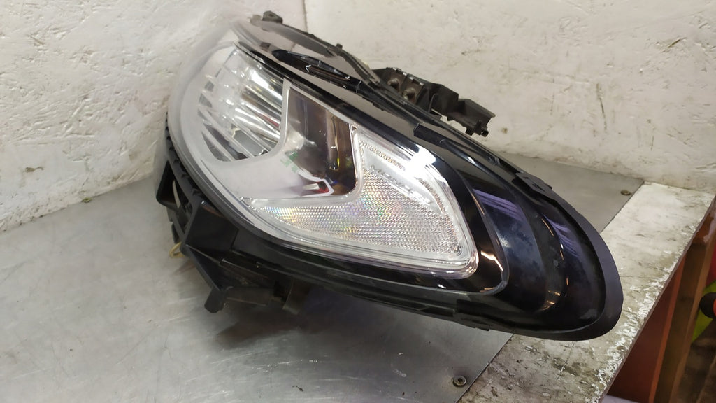 Frontscheinwerfer Ford Mondeo DS73-13W030-BE Links Scheinwerfer Headlight