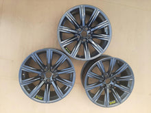 Load image into Gallery viewer, 3x Alufelge 18 Zoll 8.0&quot; 5x112 6874441 BMW G31 G30 Rim Wheel