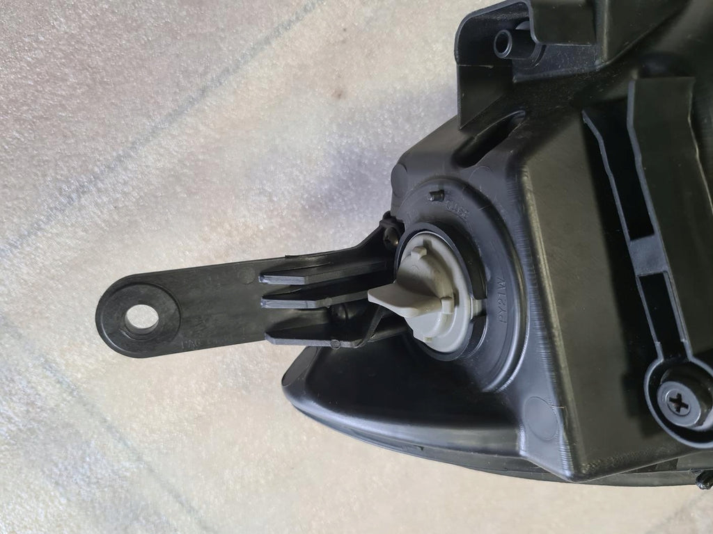 Frontscheinwerfer Hyundai Ix20 92101-1KXXX Links Scheinwerfer Headlight SCH1546336770qy