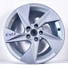 Load image into Gallery viewer, 1x Alufelge 17 Zoll 8.0&quot; 5x112 46ET Glanz Silber 8Y0601025A Audi A3 Rim Wheel