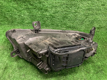 Load image into Gallery viewer, Frontscheinwerfer Audi A6 C6 4F0941029 Links Scheinwerfer Headlight SCH7410057705fr