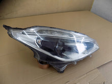 Laden Sie das Bild in den Galerie-Viewer, Frontscheinwerfer Peugeot 208 9810805880 Rechts Scheinwerfer Headlight SCH7579661645hq
