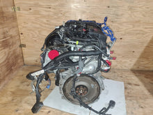 Load image into Gallery viewer, Motor Mitsubishi Outlander III 4J12 2.4 41TKm 2017 Benzin Engine Komplett MOT8412846428ki