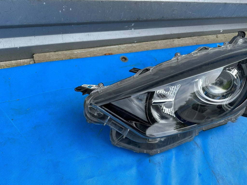 Frontscheinwerfer Toyota 4 Yaris Ein Stück (Rechts oder Links) Headlight