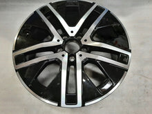 Laden Sie das Bild in den Galerie-Viewer, 1x Alufelge 18 Zoll 7.5&quot; 5x112 53ET A2474012700 Mercedes-Benz Glb X247 Rim Wheel