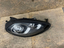 Load image into Gallery viewer, Frontscheinwerfer Porsche Macan 95b 95B941032CF Xenon Rechts Headlight SCH2241382044ki