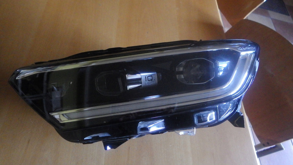 Frontscheinwerfer VW T-Roc 2GA941035AF Links Scheinwerfer Headlight