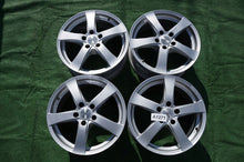 Laden Sie das Bild in den Galerie-Viewer, 4x Alufelge 17 Zoll 7.5" 5x112 40ET Audi A4 B8 Rim Wheel FEL6156937805sw
