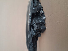 Load image into Gallery viewer, Frontscheinwerfer Toyota Yaris Links Scheinwerfer Headlight SCH7559006396sr