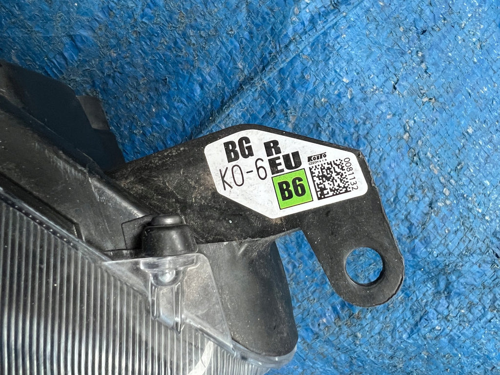 Frontscheinwerfer Toyota 4 Yaris Rechts Scheinwerfer Headlight