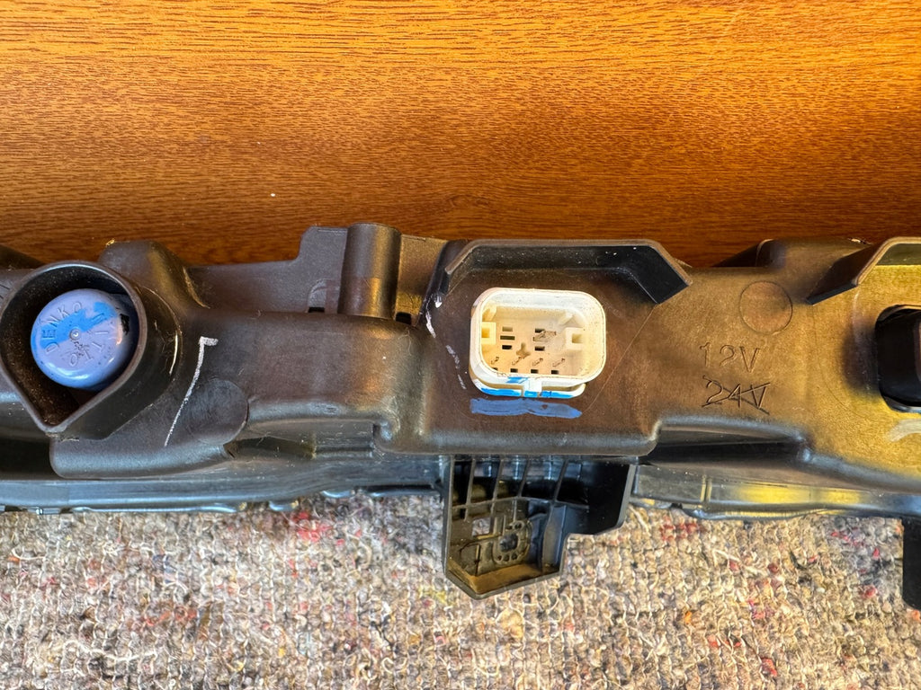 Frontscheinwerfer BMW 9880472-07 LED Rechts Scheinwerfer Headlight SCH2622281095rq