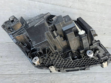 Laden Sie das Bild in den Galerie-Viewer, Frontscheinwerfer BMW 5 G31 G30 MDE15076A 1EX26405 A388C302 Links Headlight SCH1702384218bh