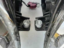 Laden Sie das Bild in den Galerie-Viewer, Frontscheinwerfer Mercedes-Benz X204 A2048201639 A2048201539 Xenon Ein Satz SCH2970140355cy