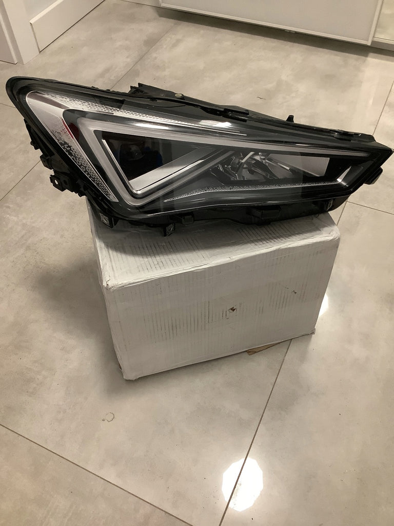 Frontscheinwerfer Seat Tarraco 5FJ941008J Rechts Scheinwerfer Headlight