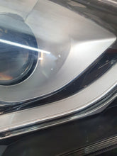 Load image into Gallery viewer, Frontscheinwerfer Toyota Yaris LED Rechts Scheinwerfer Headlight