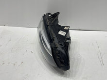 Laden Sie das Bild in den Galerie-Viewer, Frontscheinwerfer Mercedes-Benz W246 A2469066201 Full LED Rechts Headlight