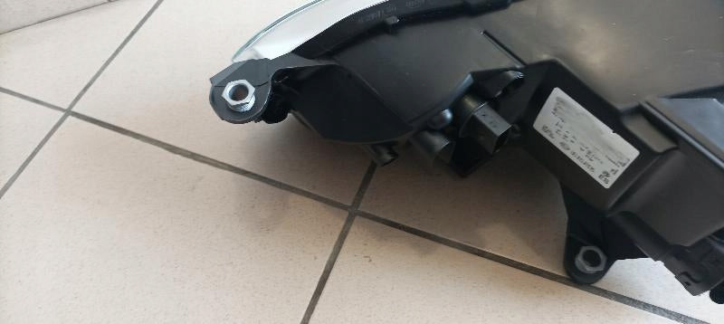 Frontscheinwerfer VW 1S1941016M Rechts Scheinwerfer Headlight SCH8747352264rg