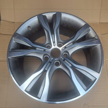 Load image into Gallery viewer, 1x Alufelge 18 Zoll 8.0" 5x120 57ET Glanz Grau 6855093 BMW Active Tourer F45 F46 FEL2576075098vw