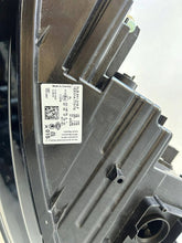 Laden Sie das Bild in den Galerie-Viewer, Frontscheinwerfer Skoda Enyaq 5LB941016F Rechts Scheinwerfer Headlight