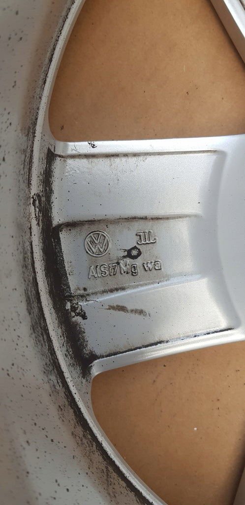 1x Alufelge 17 Zoll 7.0" 5x120 55ET 7E0601025P VW T6 Rim Wheel FEL5106100421xs