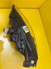 Laden Sie das Bild in den Galerie-Viewer, Frontscheinwerfer Mercedes-Benz Cla A1749064202 LED Rechts Headlight SCH7026747137vi