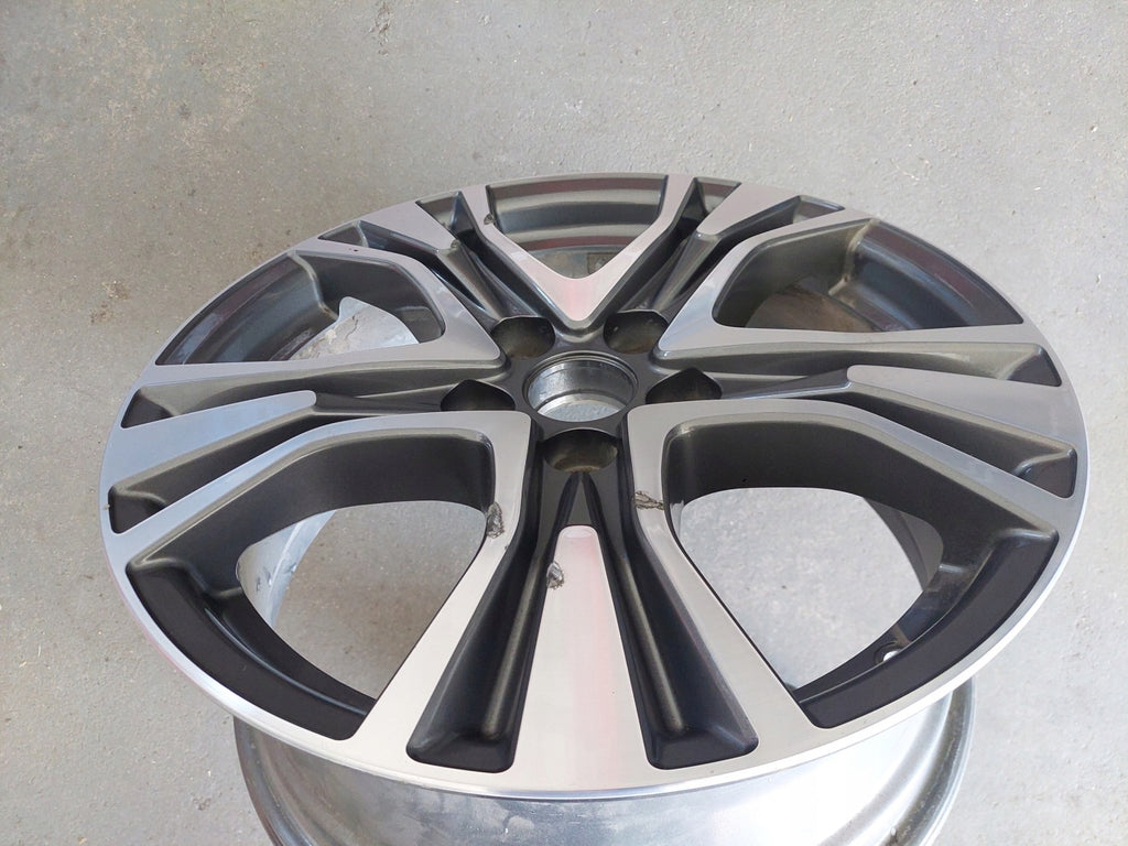 1x Alufelge 17 Zoll 7.0" 5x114.3 39ET PZ49M-X0670 Toyota I Rim Wheel FEL9813891492ai