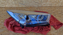 Laden Sie das Bild in den Galerie-Viewer, Frontscheinwerfer Ford Kuga GV41-13W029-CH Rechts Scheinwerfer Headlight