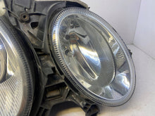 Laden Sie das Bild in den Galerie-Viewer, Frontscheinwerfer Mercedes-Benz W211 A2118203661 Rechts Scheinwerfer Headlight SCH3771932739fu