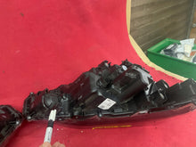 Laden Sie das Bild in den Galerie-Viewer, Frontscheinwerfer Toyota Yaris Cross 0D-314 LED Ein Satz Scheinwerfer Headlight SCH2128816489jj