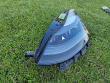 Laden Sie das Bild in den Galerie-Viewer, Frontscheinwerfer Tesla 3 GRG1514952-00-C Links Scheinwerfer Headlight