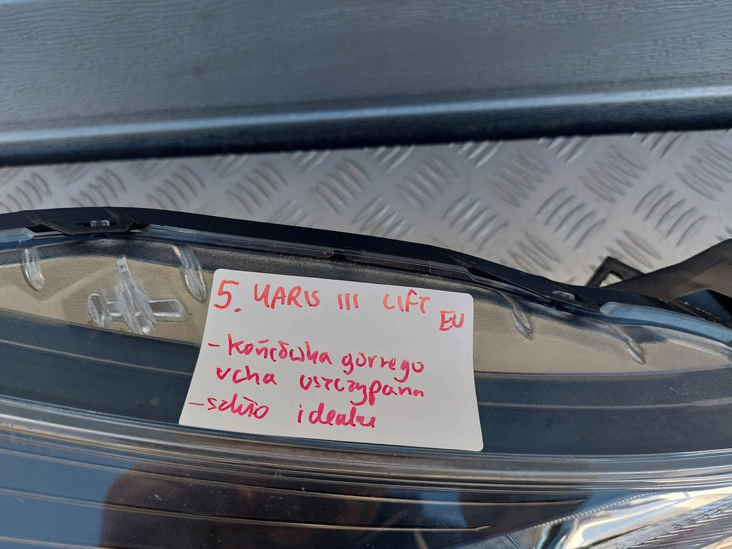 Frontscheinwerfer Toyota Yaris LED Rechts Scheinwerfer Headlight