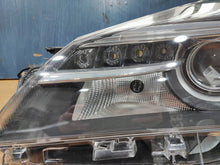 Load image into Gallery viewer, Frontscheinwerfer Toyota Yaris 811700DA50 Links Scheinwerfer Headlight SCH5815528469ok