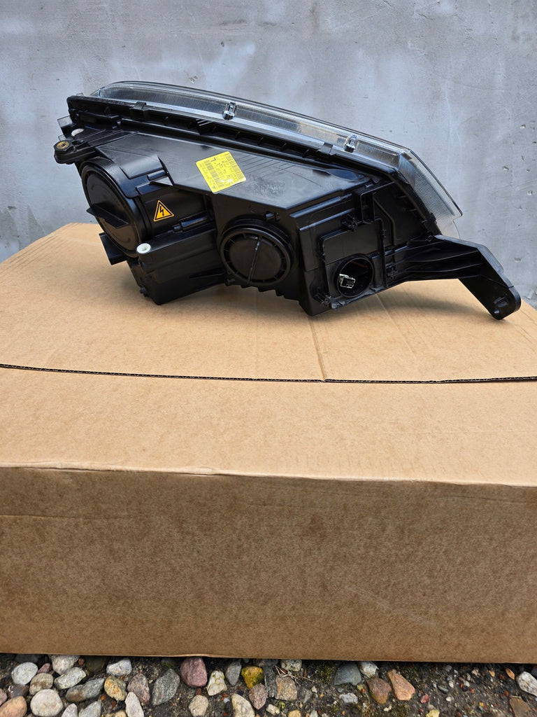 Frontscheinwerfer Skoda Yeti 5L1941015 Xenon Links Scheinwerfer Headlight