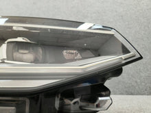 Laden Sie das Bild in den Galerie-Viewer, Frontscheinwerfer VW Golf Sportsvan 517941036A-SCZ 90111565517941036 LED Rechts SCH4666487555mt