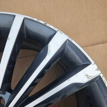 Load image into Gallery viewer, 1x Alufelge 19 Zoll 8.0" 5x112 44ET 3V0601025AK- Skoda Superb I Rim Wheel FEL6927711945rh