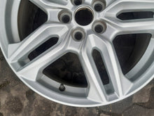 Laden Sie das Bild in den Galerie-Viewer, 1x Alufelge 18 Zoll 7.5" 5x108 55ET Glanz Silber EM2CE1A Ford Rim Wheel FEL7312922020gq