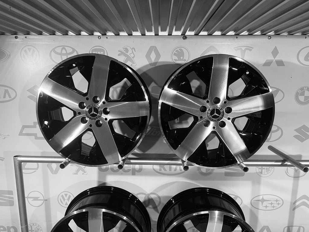4x Alufelge 18 Zoll 7.5" 5x112 53ET Glanz Grau A2474012800 Mercedes-Benz W247