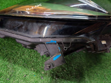 Laden Sie das Bild in den Galerie-Viewer, Frontscheinwerfer Opel Astra K 39077807 Rechts Scheinwerfer Headlight SCH4839221788pc
