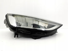 Laden Sie das Bild in den Galerie-Viewer, Frontscheinwerfer Audi A4 B9 8W0941012 Rechts Scheinwerfer Headlight