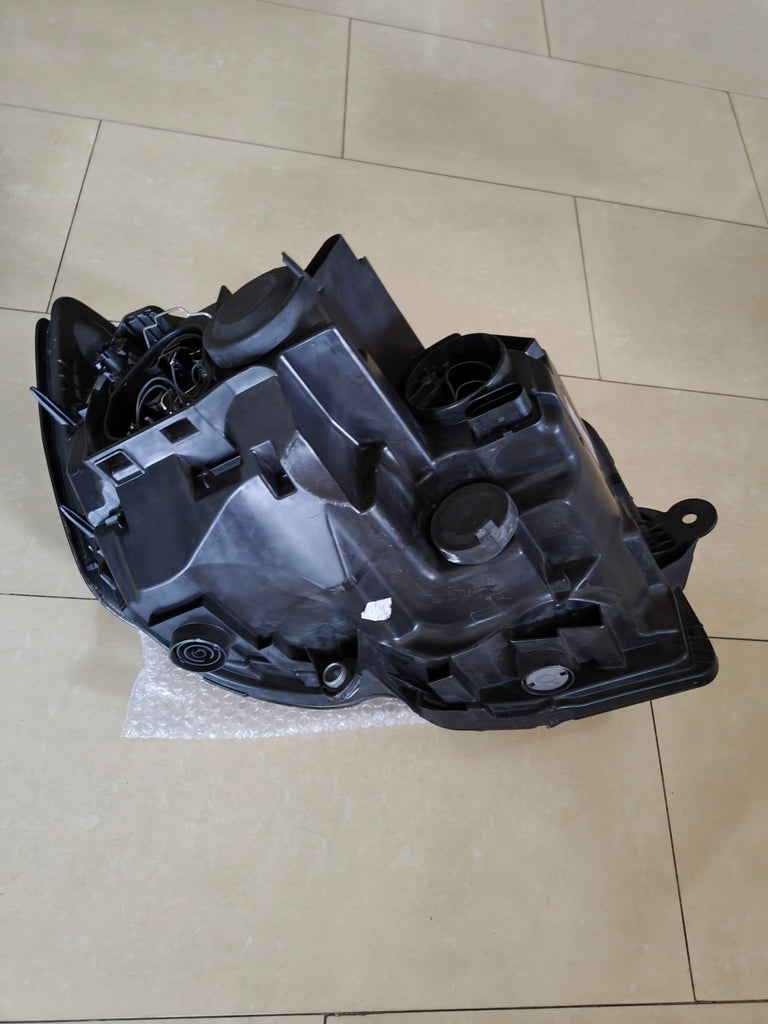 Frontscheinwerfer VW Transporter 046708 Links Scheinwerfer Headlight SCH2051352430tl