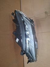 Laden Sie das Bild in den Galerie-Viewer, Frontscheinwerfer Mitsubishi Asx 8301D481 Links Scheinwerfer Headlight SCH9096745813wn