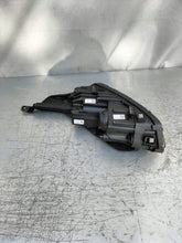 Laden Sie das Bild in den Galerie-Viewer, Frontscheinwerfer Kia Ceed 92102J7500 Rechts Scheinwerfer Headlight SCH2173945232ml