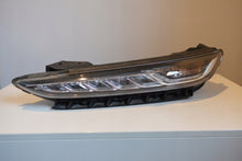 Laden Sie das Bild in den Galerie-Viewer, Frontscheinwerfer Hyundai Kona 92207-J9000 LED Links Scheinwerfer Headlight SCH8400038793uh